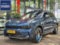 Lynk & Co 01 - 1.5 | Panoramadak | Navigatie | 20inch | Cruise Control | Apple Carplay | PDC + Camera