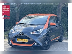 Toyota Aygo - BJR 2021 1.0 VVT-i 73 PK TeamNL AIRCO / ECC / STUURBEKR. / JBL AUDIO / CENTR. VERGR. / LM