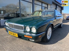 Daimler Double Six - 6.0 V12