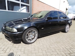 BMW 5-serie - 530i Lifestyle Edition in verkoop voor klant
