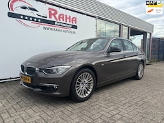 BMW 3-serie - 320i High Executive