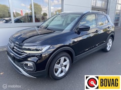 Volkswagen T-Cross - 1.5 DSG I TSI Style I Camera I Trekhaak I