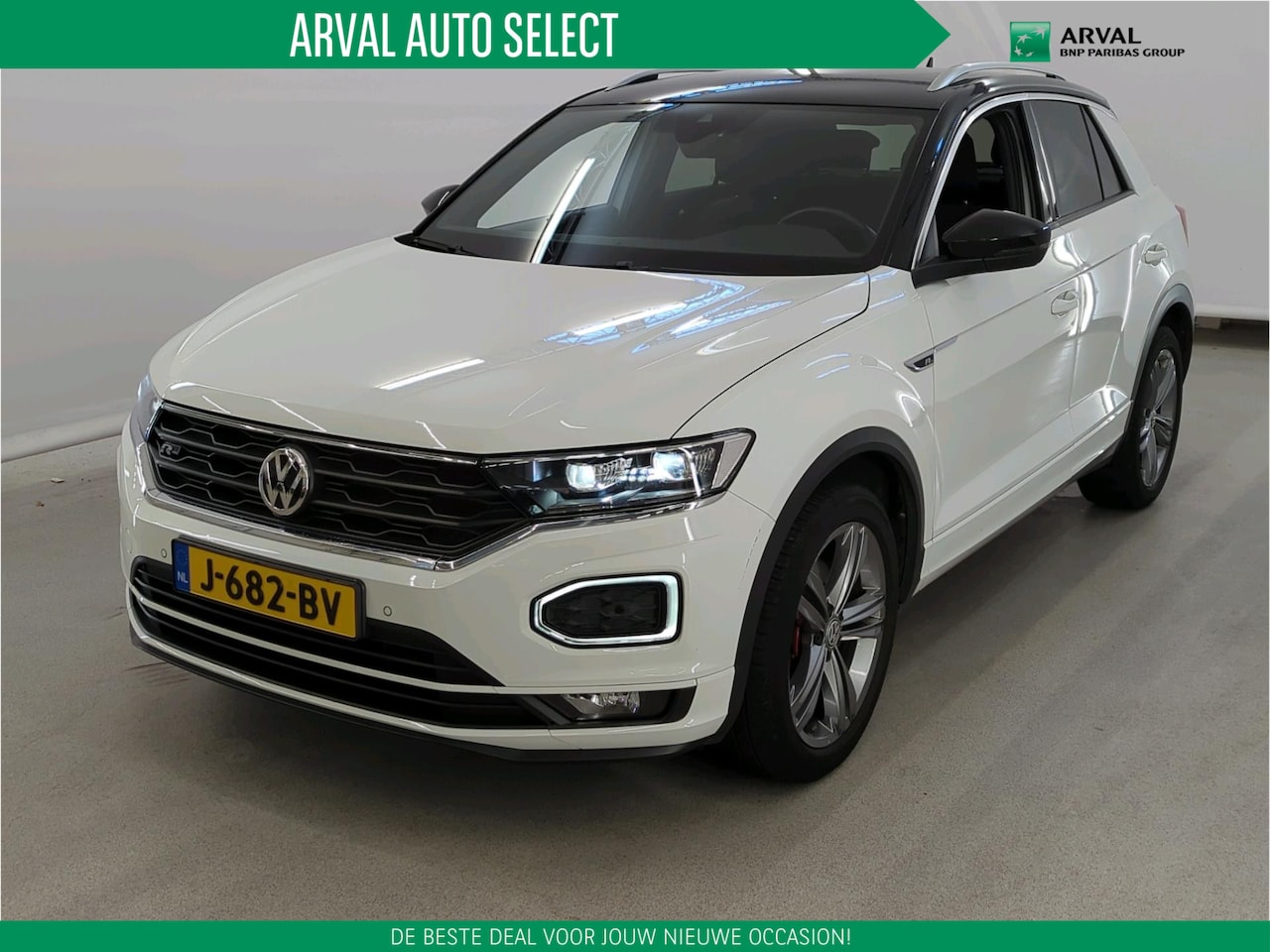 Volkswagen T-Roc - 1.5 TSI 150pk Sport Business R Line exterieur| Navi | CarPlay | 18" Velgen | LED | Parkeer - AutoWereld.nl