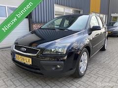 Ford Focus - 1.6-16V Futura