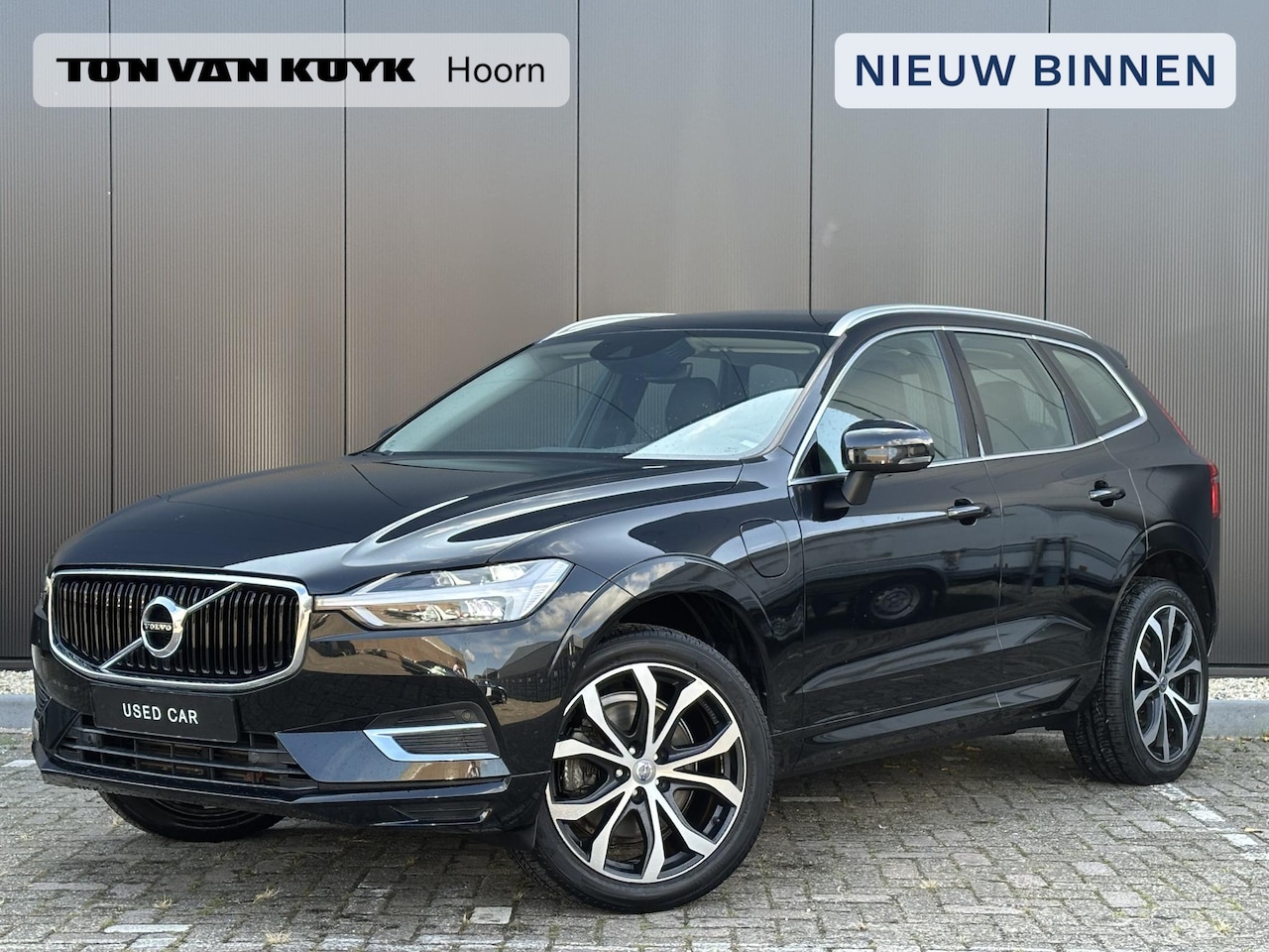 Volvo XC60 - 2.0 T8 Twin Engine AWD Inscription Stoel verwarming / Panorama dak / - AutoWereld.nl