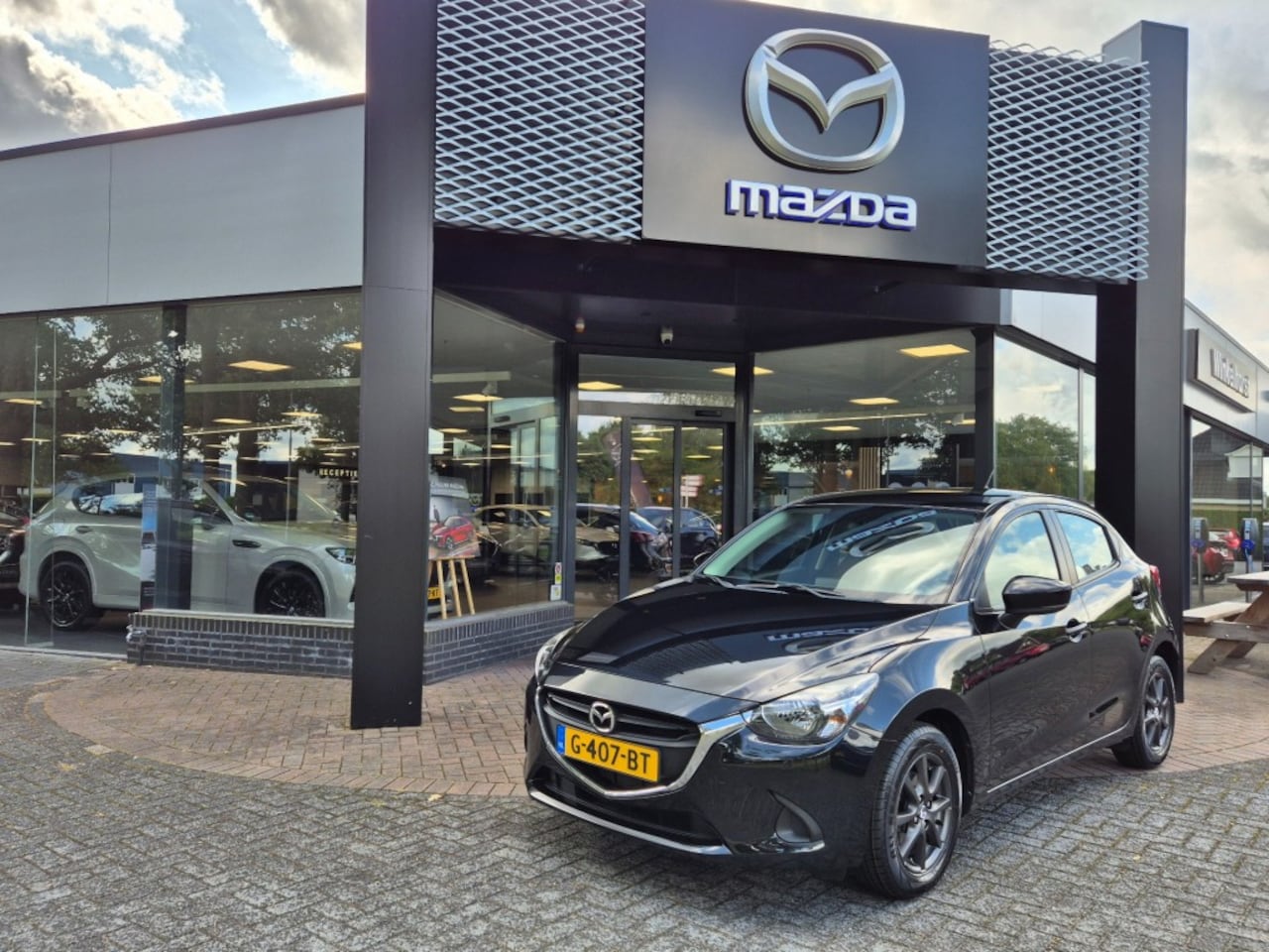 Mazda 2 - SKYACTIV-G 90 5AT TS / trekhaak / All-seasons - AutoWereld.nl