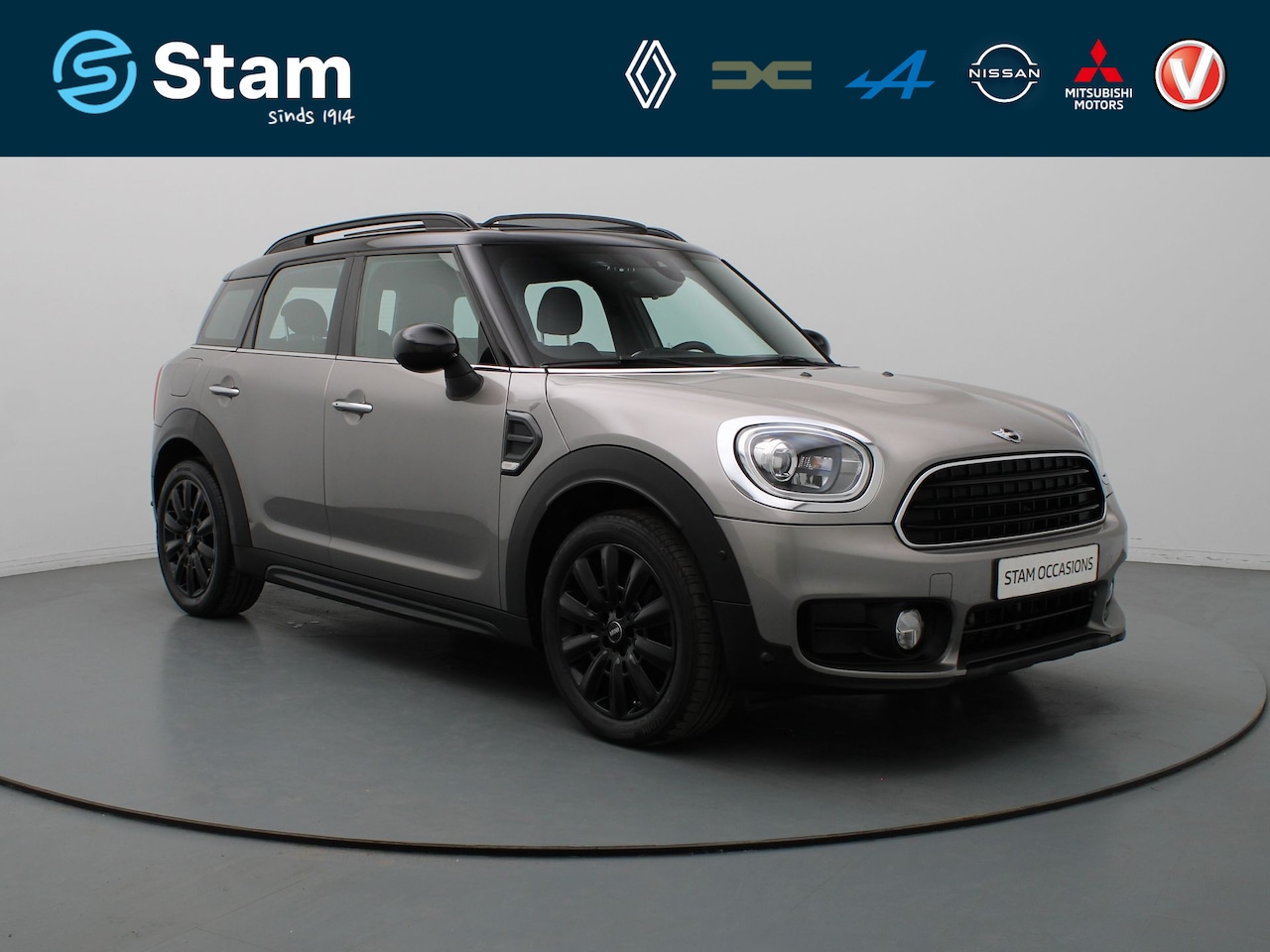 MINI Countryman - Mini 135pk Cooper Chili Head-Up | Cruise | Navi | Parkeersens. v+a | Stoelverw. | Panorama - AutoWereld.nl