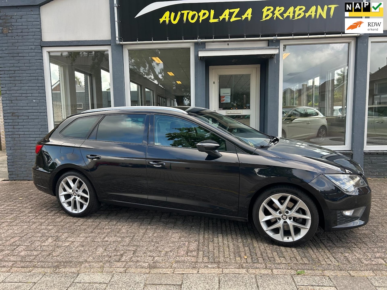 SEAT Leon ST - 1.8 TSI FR / NAVI / AUTOMAAT / CRUISE / XENON - AutoWereld.nl