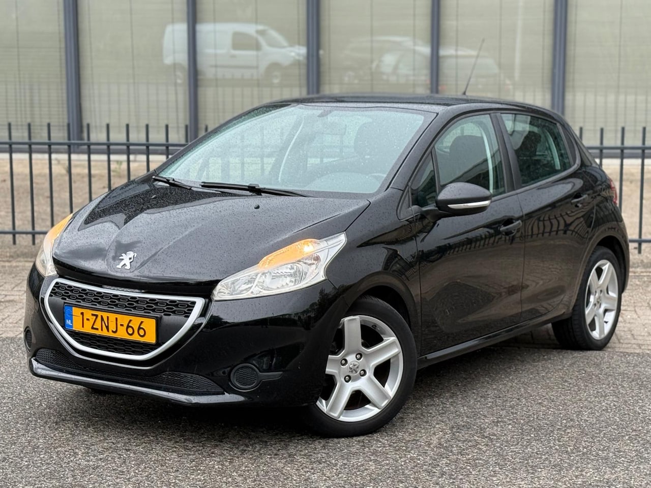 Peugeot 208 - 1.0 VTi I APK I Access - AutoWereld.nl