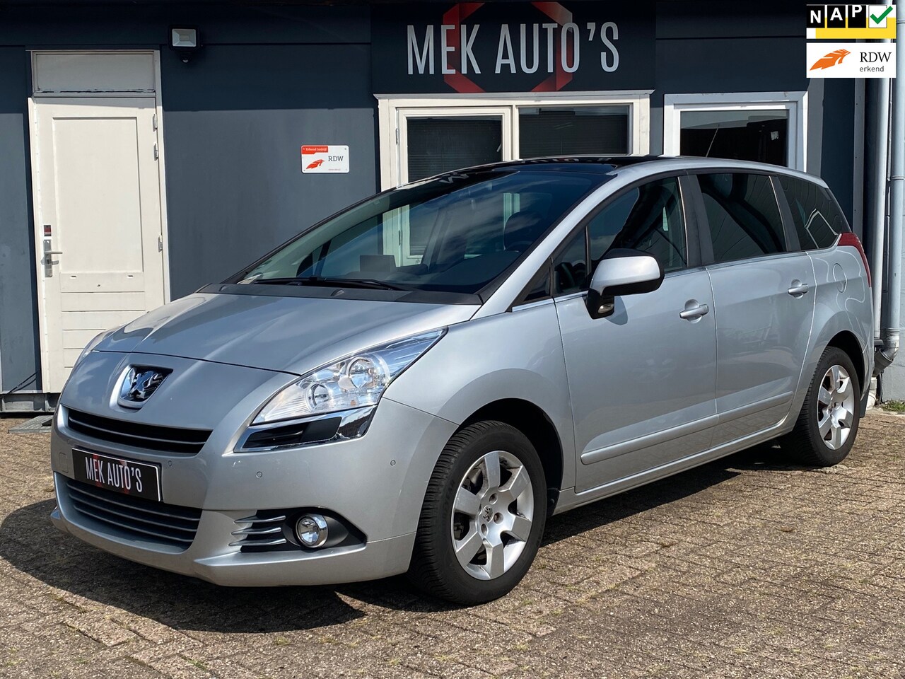 Peugeot 5008 - 1.6 THP ST 7p.|Pano|Navi|Cruise|Climate|Dealer| - AutoWereld.nl