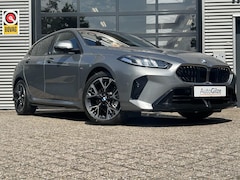 BMW 1-serie - 120 M-Sport Design Edition l Sfeer Verlichting l Automaat l Apple Carplay