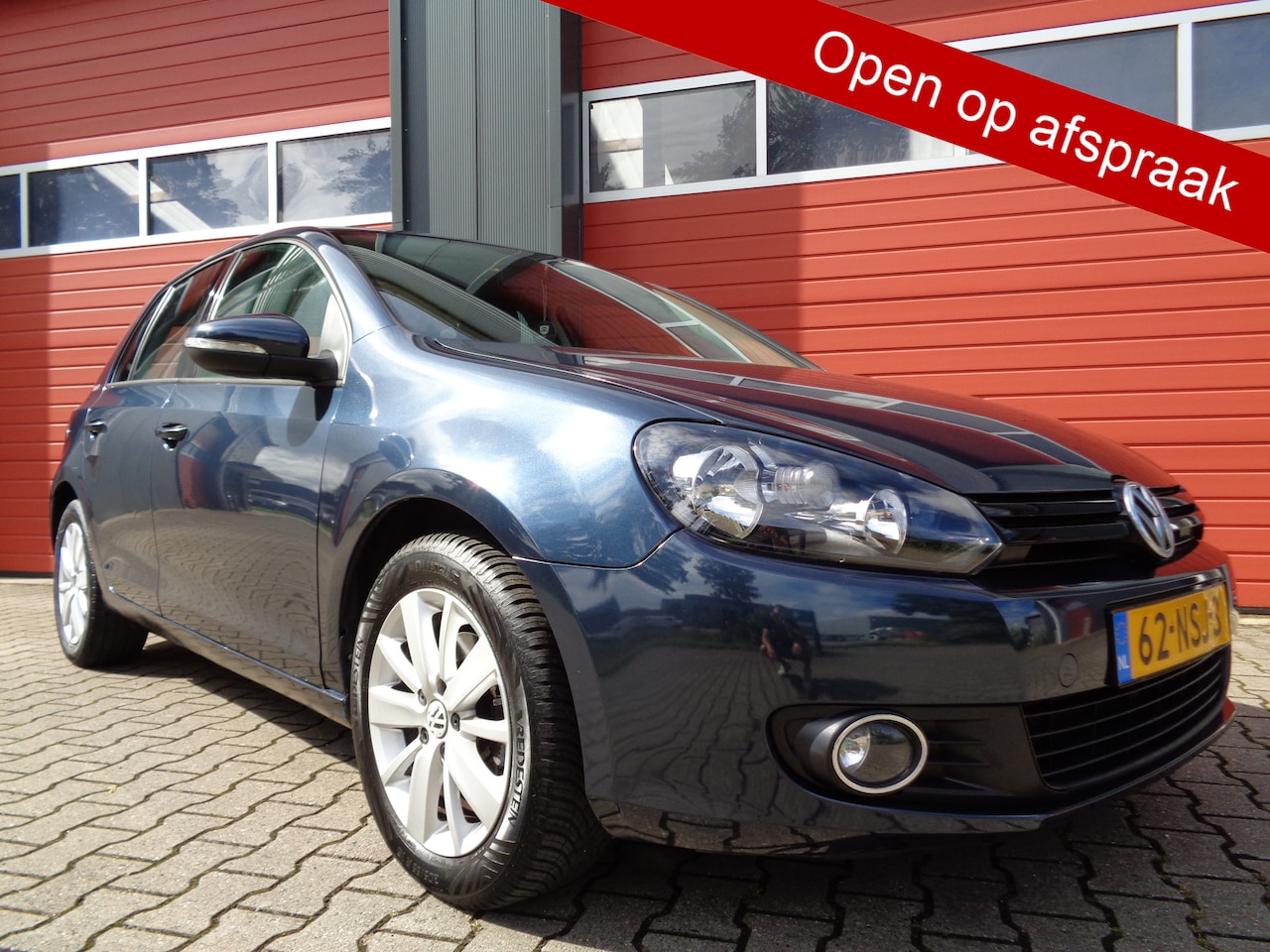 Volkswagen Golf - 1.2 TSI Tour II Airco Cruise LMV 5DRS NL-Auto - AutoWereld.nl