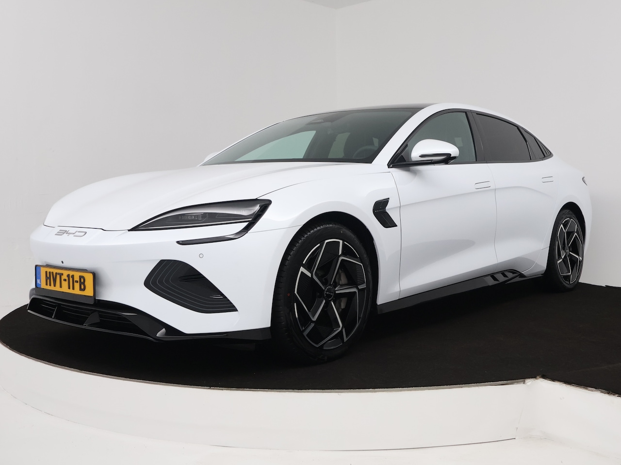 BYD Seal - Excellence AWD 82.5 kWh | Nieuw & Direct leverbaar - AutoWereld.nl