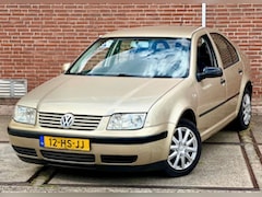 Volkswagen Bora - 1.6-16V |Airco |Nieuwe APK |Lage KM |NAP