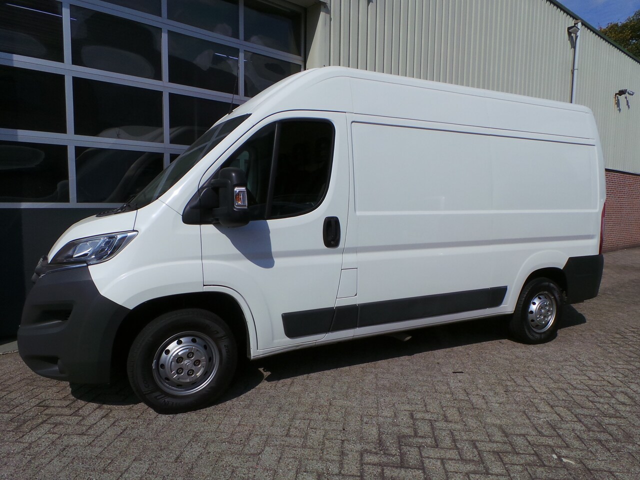 Citroën Jumper - 30 2.2 HDI 111pk L2H2 Airco,Cruise,3 persoons - AutoWereld.nl
