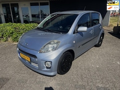 Daihatsu Sirion 2 - 1.3-16V Comfort AUTOMAAT/AC/ELPACK APK+NAP