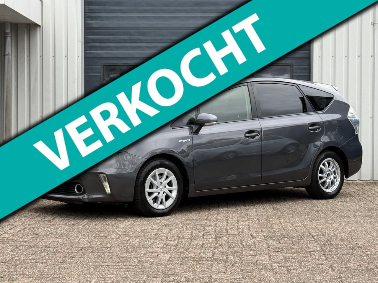 Toyota Prius Wagon - 1.8 Aspiration 96g PANO / NAVI / EXPORT - AutoWereld.nl