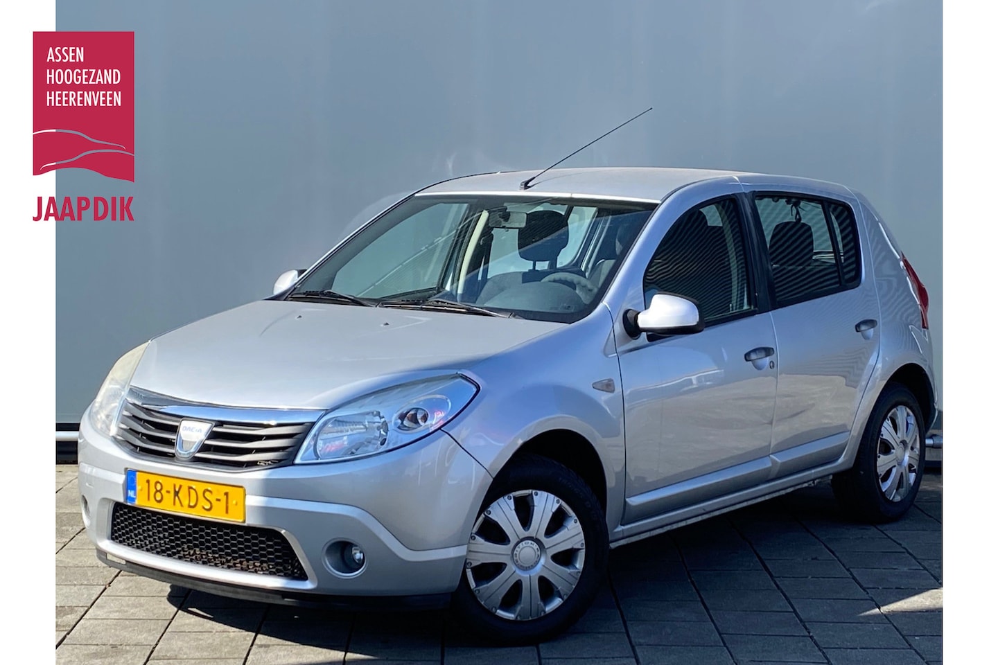 Dacia Sandero - BWJ 2009 | 1.6 Lauréate | 88 PK | NWE APK | AIRCO | CRUISE CONTROL | 5-DEURS | TREKHAAK | - AutoWereld.nl