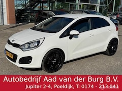 Kia Rio - 1.2 CVVT Super Pack 5 deurs , Bluetooth , Parkeerhulp , Led verlichting , Cruise controle