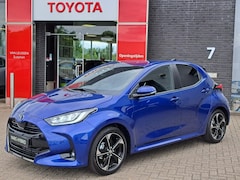 Toyota Yaris - 1.5 Hybrid 130 Executive NIEUW DIRECT LEVERBAAR STOELVERWARMING BLIND SPOT PDC MET REMFUNC