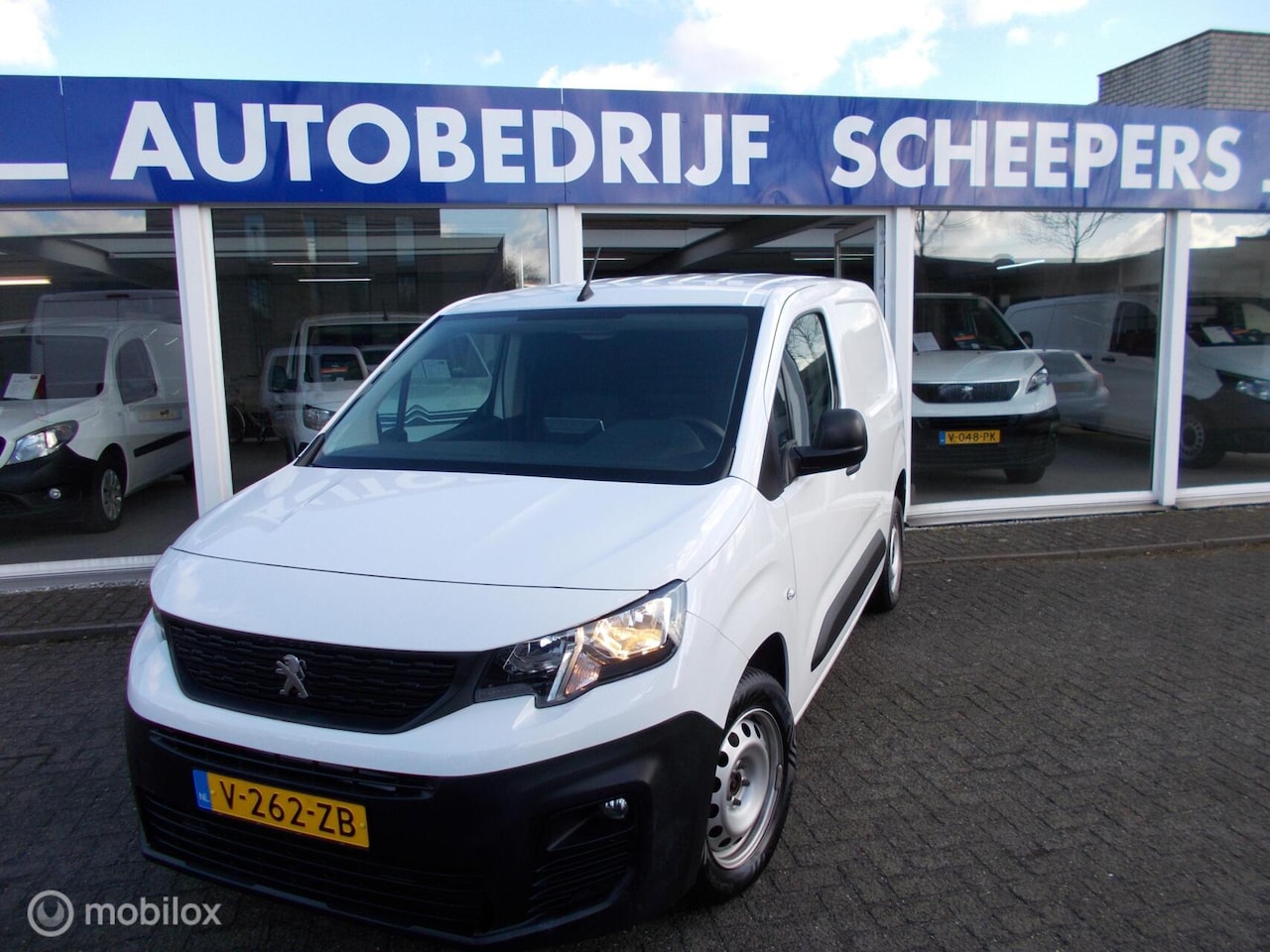 Peugeot Partner - bestel 1.6 BlueHDI Asphalt - AutoWereld.nl