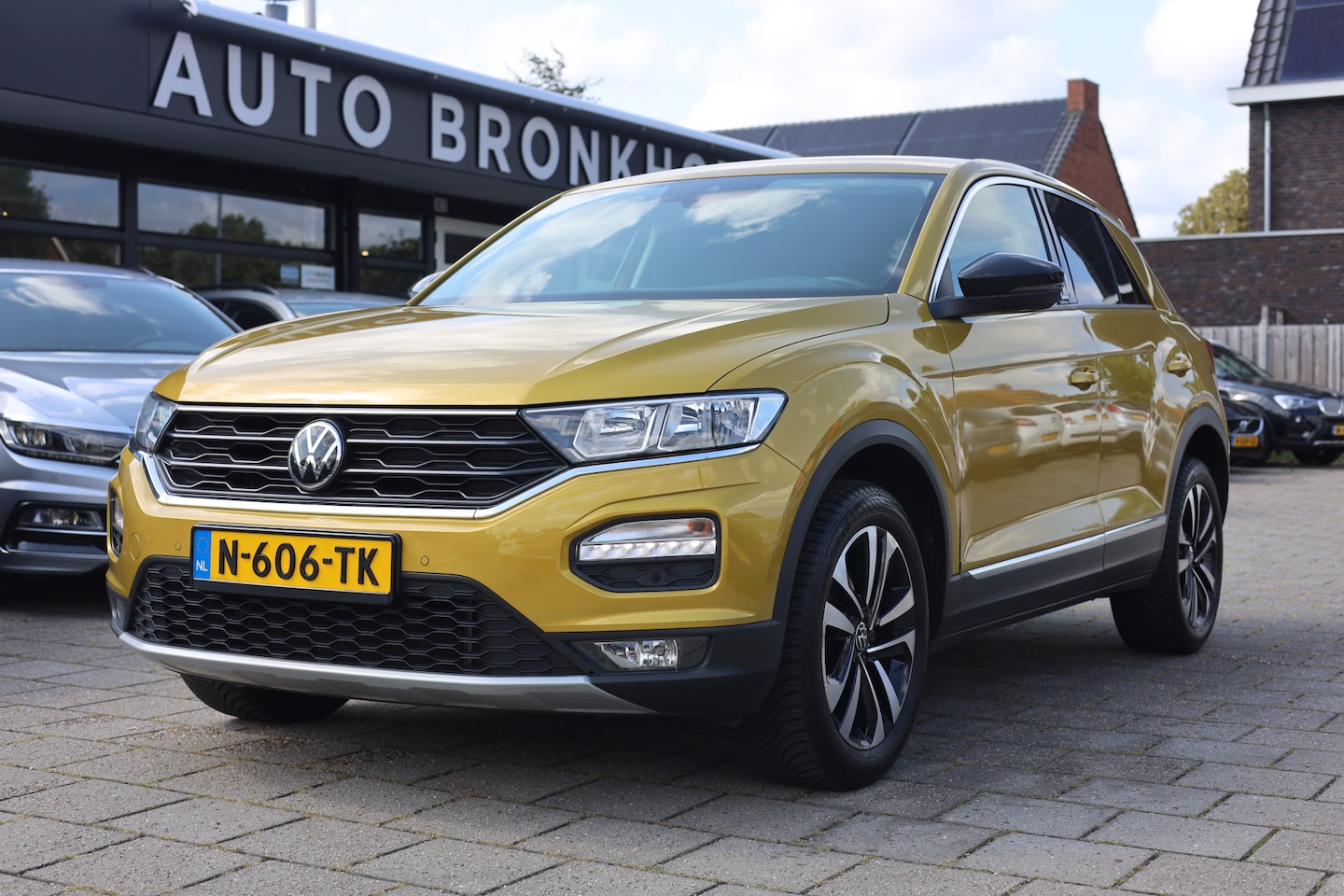 Volkswagen T-Roc - 1.0 TSI STYLE UNITED | CAMERA | NAVI | CARPLAY - AutoWereld.nl