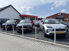 Toyota Yaris Cross - 1.5 HYBRID 130PK STUUR+STOELVERWARMING PDC