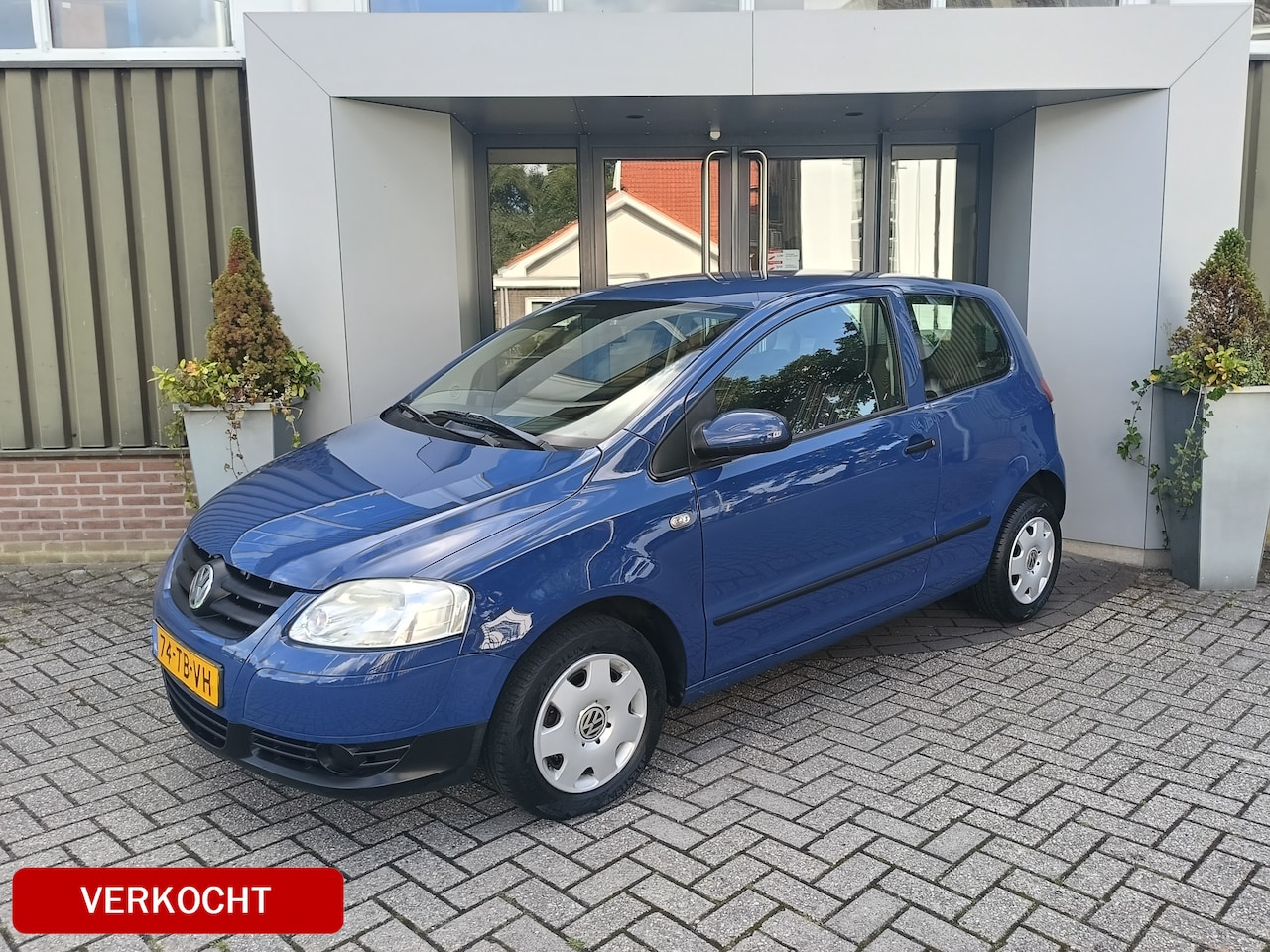 Volkswagen Fox - 1.2 Trendline 1.2 Trendline | Nieuwe APK| - AutoWereld.nl