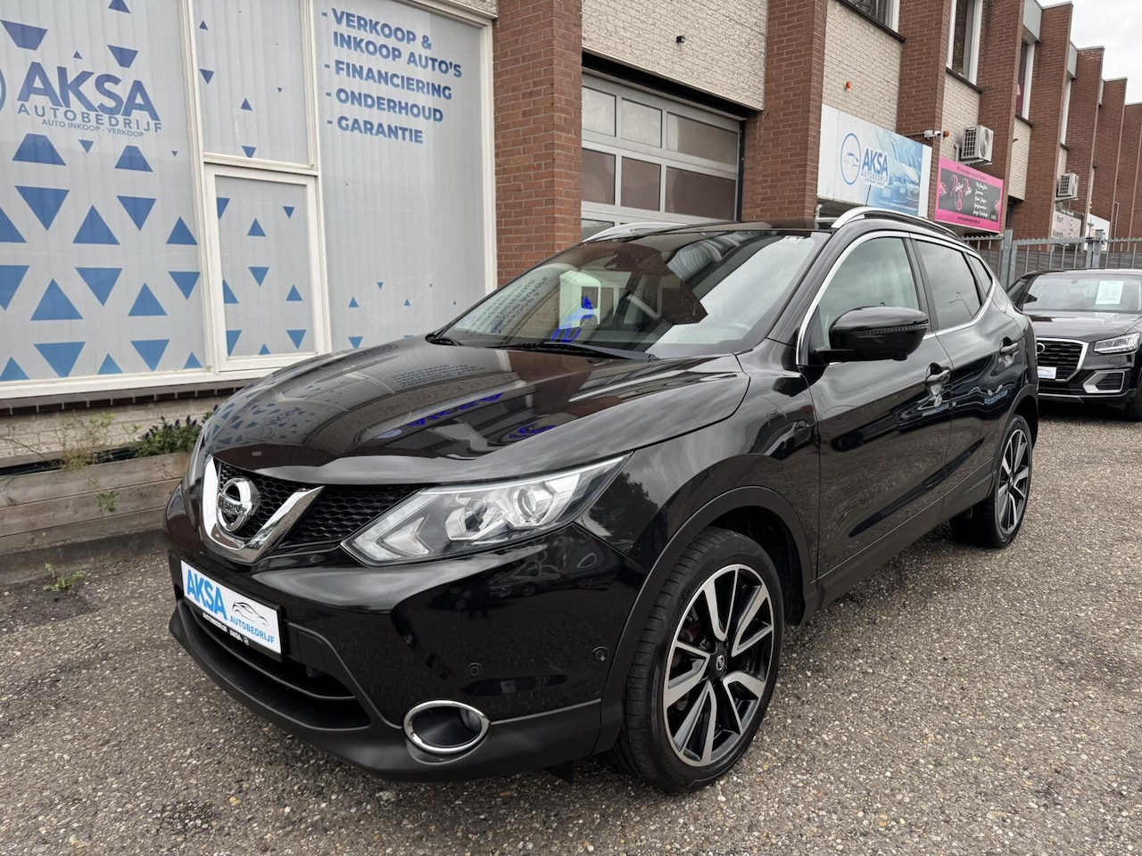 Nissan Qashqai - 1.2 N-Vision Glazendak Camera Leder 19 inch Stoelvw - AutoWereld.nl