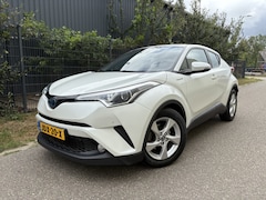 Toyota C-HR - 1.8 Hybrid Style / AUTOMAAT / NAVI / CRUISE / 156dkm