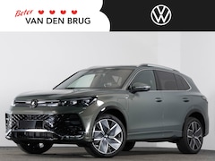 Volkswagen Tiguan - R-Line-Edition 1.5 eHybrid 204 pk | Trekhaak | Panoramadak | Stuur & Stoelverwarming |