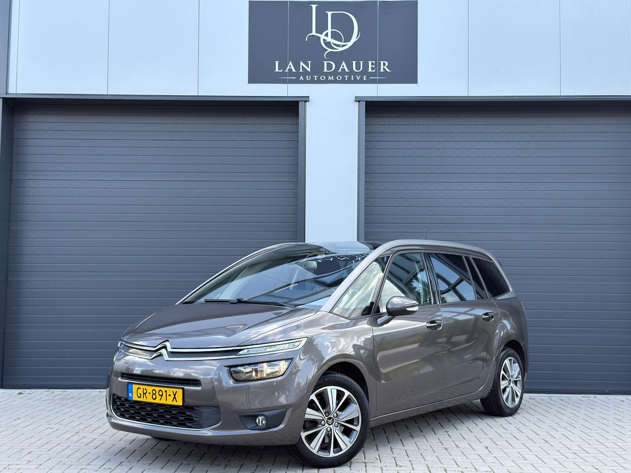 Citroën Grand C4 Picasso - 1.6 e-THP Dealer OH / 1e Eig. / 7P - AutoWereld.nl