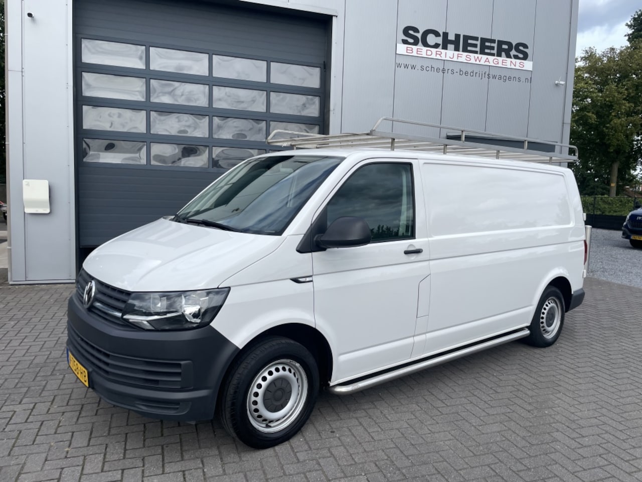 Volkswagen Transporter - 2.0 TDI 102PK L2H1 Airco | Imperiaal - AutoWereld.nl