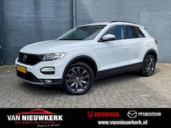 Volkswagen T-Roc - 1.0 TSI 110pk Style | Carplay | Adaptieve Cruisecontrol | Parkeersensoren | Lichtmetalen V