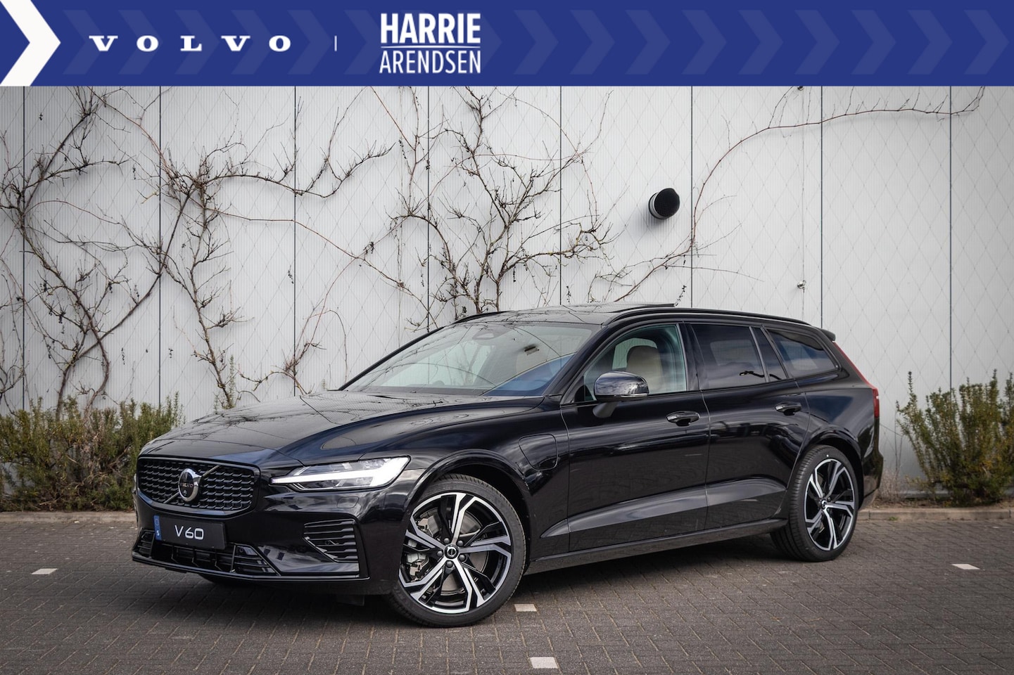 Volvo V60 - T6 Plug-in hybrid AWD Ultra Dark | Adaptieve Cruise Control | Bowers & Wilkins Audio | Sto - AutoWereld.nl