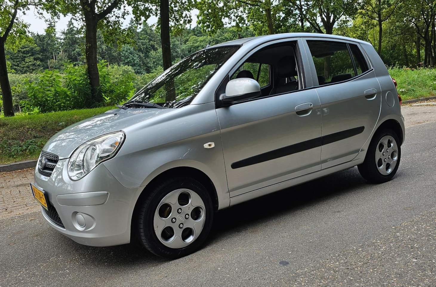 Kia Picanto - 1.0 NL Auto ! Keurige staat ! APK 03-06-2026 ! - AutoWereld.nl