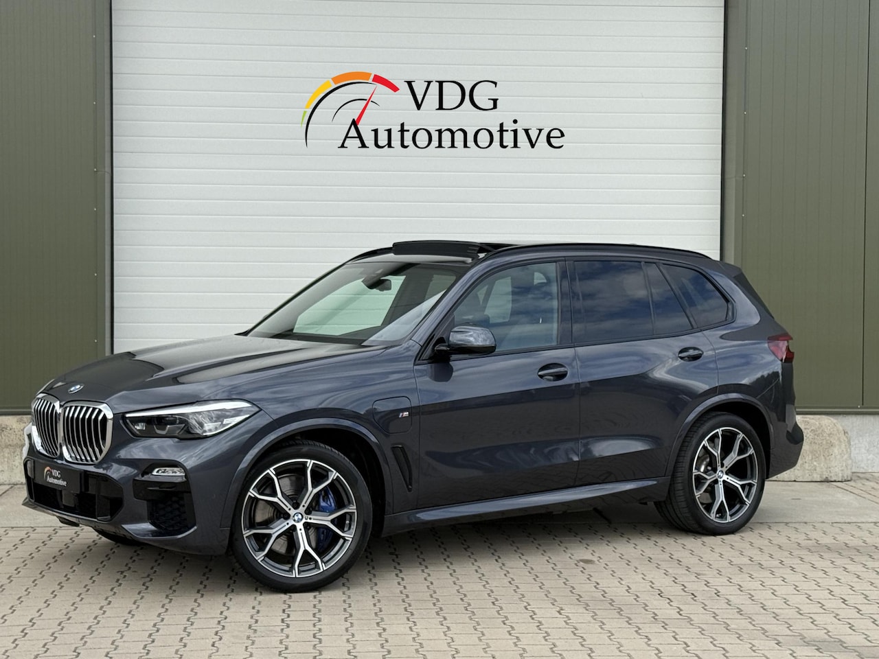 BMW X5 - xDrive45e High Executive / M Sport / Pano / Head up / Sportzetels + Memory / 21" Y Spaak / - AutoWereld.nl
