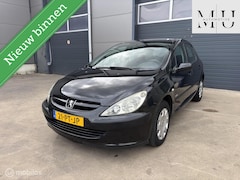 Peugeot 307 - 1.6-16V Navtech