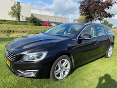 Volvo V60 - 2013 * 2.4 D6 AWD Plug-In Hybrid Summum * APK * TOP CAR