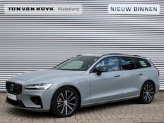 Volvo V60 - 2.0 T6 Plug-in hybrid AWD Plus Dark Automaat / 360* camera / Trekhaak / Verwarmd voorraam
