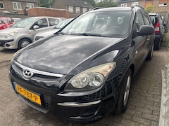 Hyundai i30 CW - 1.4i i-Drive