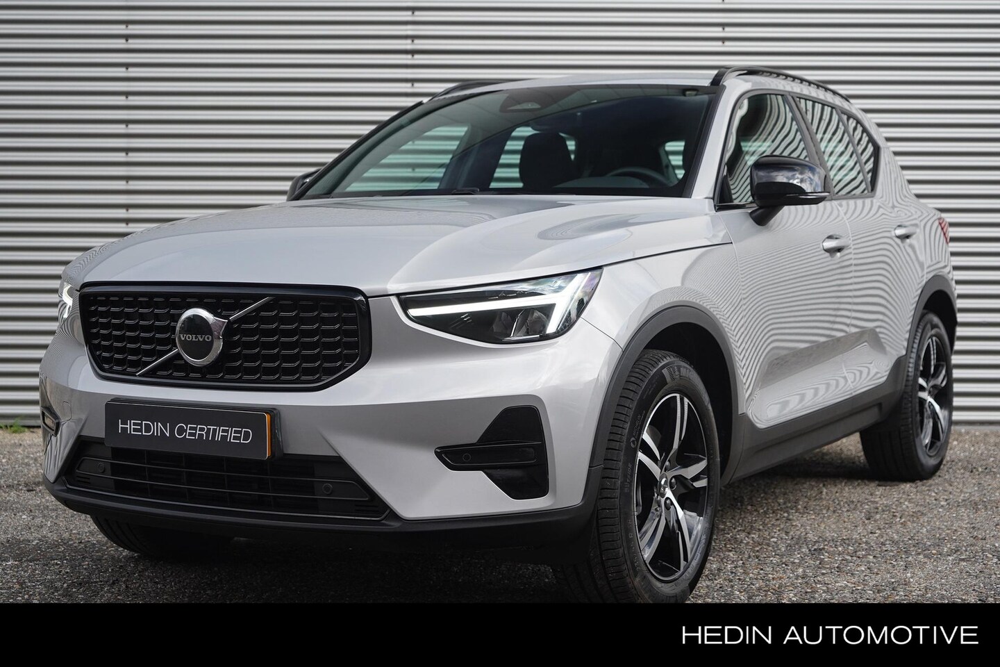 Volvo XC40 - B4 Plus Dark | Adaptive Cruise | BLIS | Trekhaak (2000KG) | Power Seats | Stoel/Stuurwiel/ - AutoWereld.nl