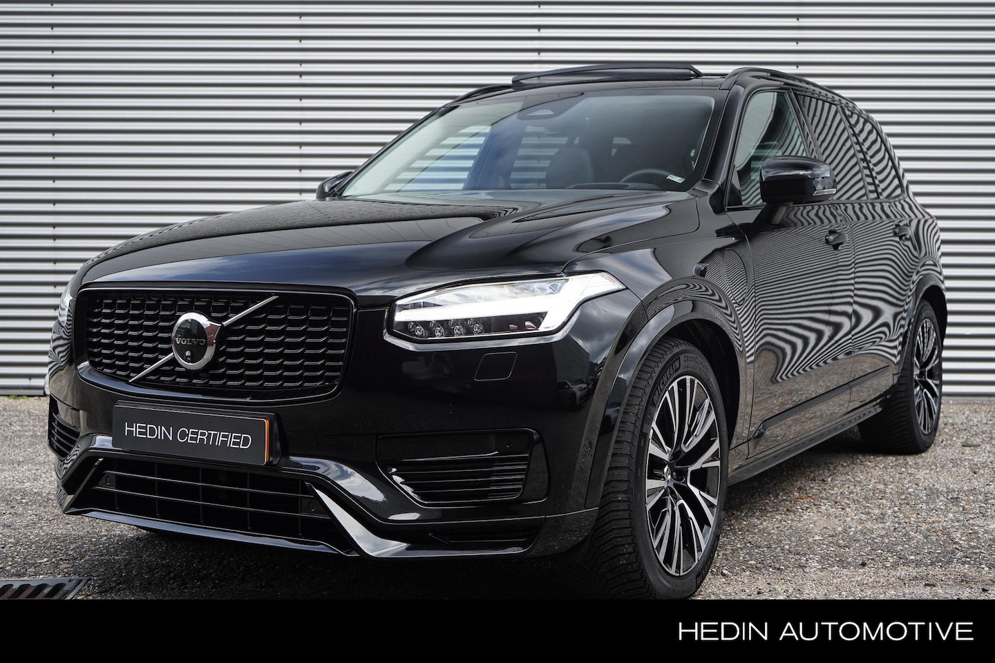 Volvo XC90 - T8 Recharge AWD Ultimate Dark | Luchtvering | Trekhaak | 2400 kg trekgewicht | Head-up dis - AutoWereld.nl