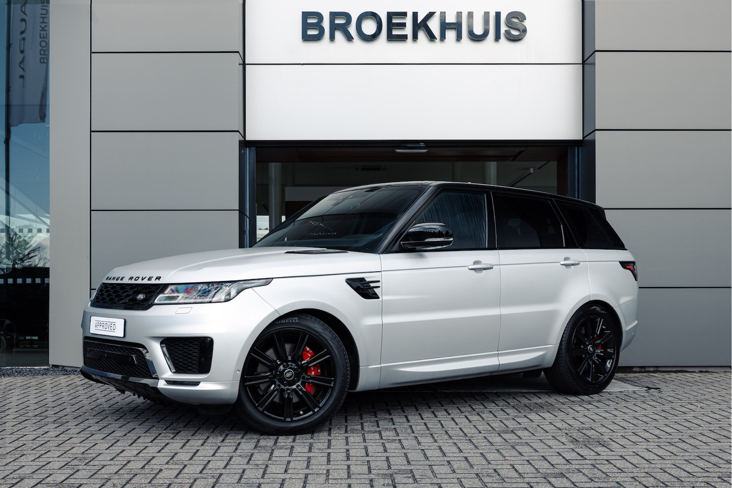 Land Rover Range Rover Sport - P400e Limited Edition | SVO Matte lak | Drive Pro Pack | 21 Inch | 360gr Camera | Cold Cli - AutoWereld.nl
