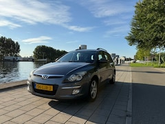 Hyundai i30 CW - 1.4i Blue Dynamic