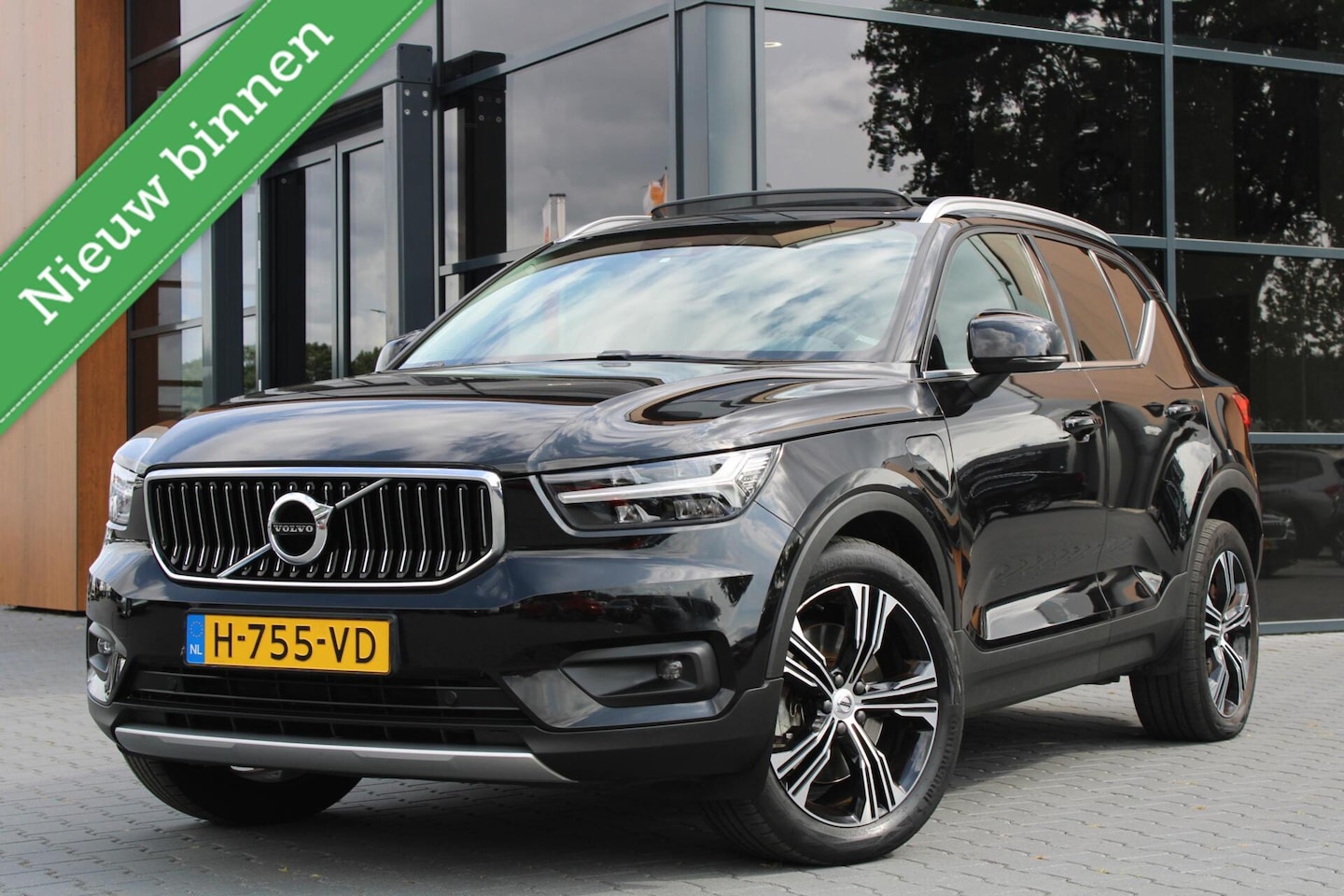 Volvo XC40 - 1.5 T5 Twin Engine Inscription | Pano | Leder | Stoelverwarming - AutoWereld.nl