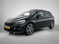 BMW 2-serie Active Tourer - 220i High Executive Edition | M-Sport | Panoramadak | Trekhaak | Harman Kardon | Head-Up D