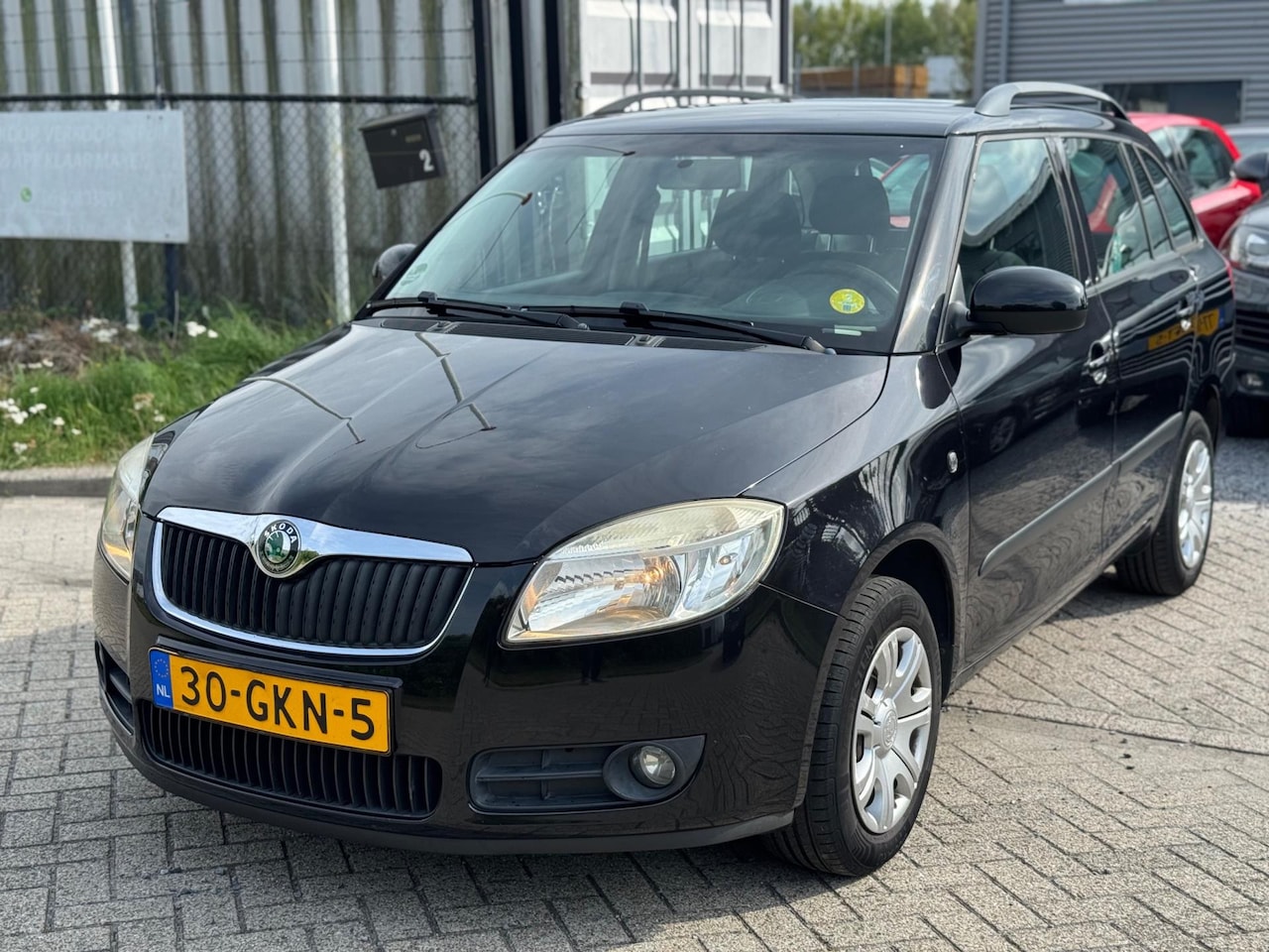 Skoda Fabia Combi - 1.4-16V Ambiente Airco Zwart - AutoWereld.nl