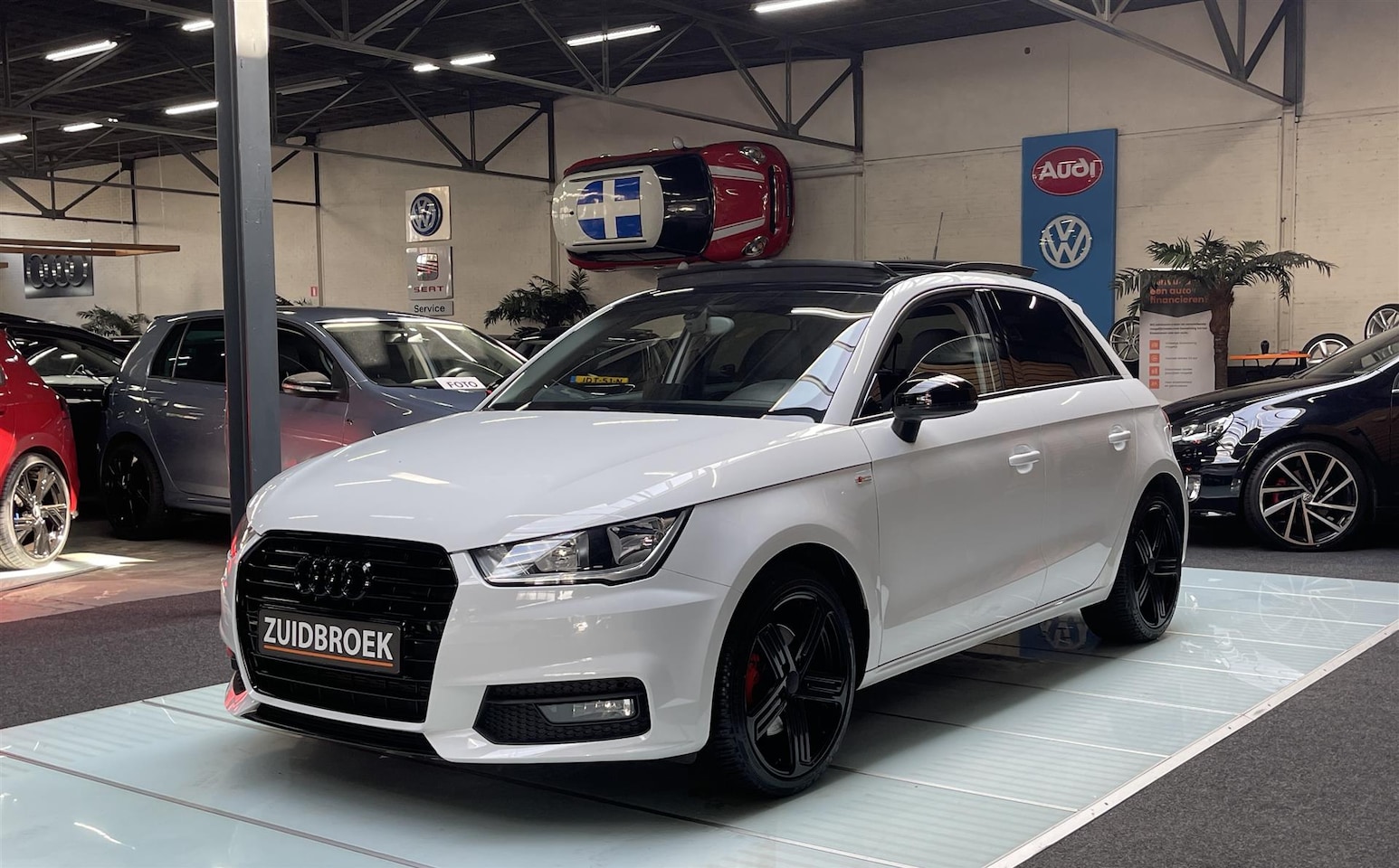 Audi A1 - 1.4 TFSI Sport 91 DKM!! Vol opties!! Automaat! S-Line! Navi! Clima! Pano! - AutoWereld.nl