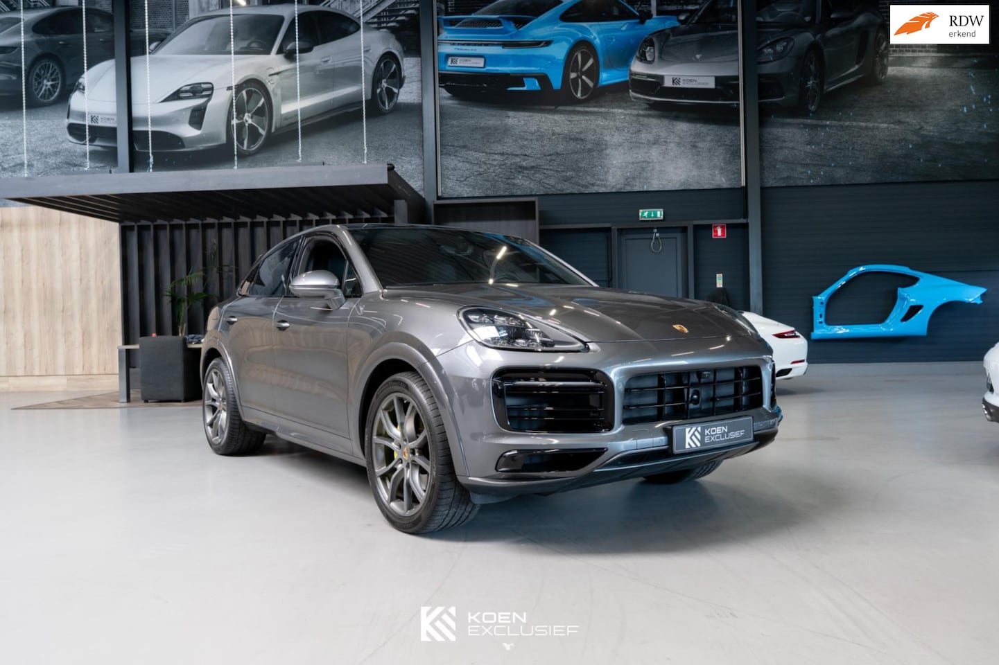 Porsche Cayenne Coupé - 3.0 E-Hybrid (2020, NL) Sport Design, Sport Chrono, achteras sturing - AutoWereld.nl